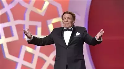 هذه هي الفنانة الوحيدة التي أقسم عادل إمام بأن لا تعمل معه طوال حياته بعد ماشاهد ماقامت به بأحد افلامه !! لن تصدق ماذا فعلت به!!