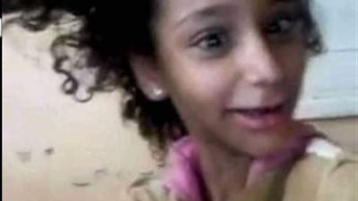 هذه الطفلة أصبحت فنانة شهيرة وجميلة الجميلات وشُبهت بـ 