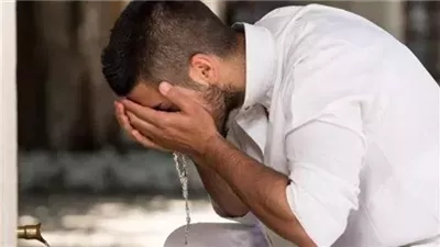 هل يجوز الوضوء فى الحمام ؟ .. أمين الفتوى يجيب