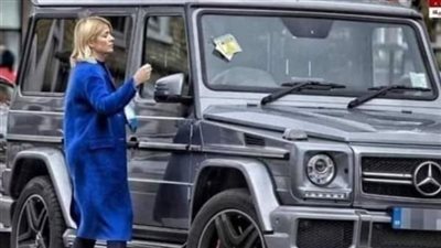 ارملة امريكية أعلنت عن بيع سيارة مرسيدس بحالة ممتازة وبسعر دولار واحد ،