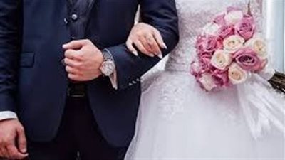 عروسة مسافرة لزوجها